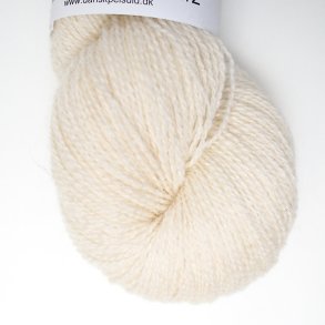 Hjelholt Uldspinderi - Dansk Pelsuld 8/2 Farve 06 - Hvid