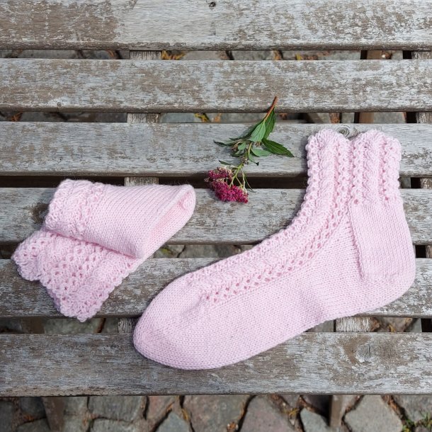 Louise Harden download DK - Candy Socks 