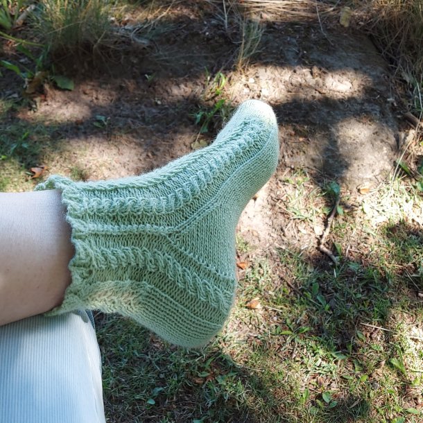Louise Harden download DK - Harvest Socks 