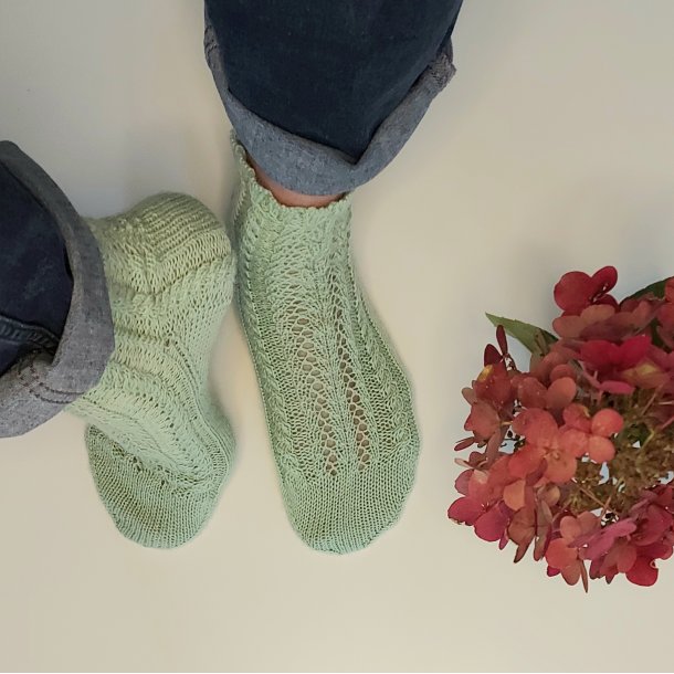 Louise Harden download DK - Harvest Socks 