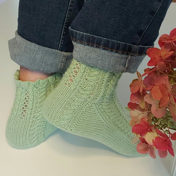 Louise Harden download DK - Harvest Socks 