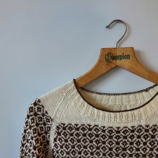 Louise Harden Design - Idun - Silke/Uld - Rhvid