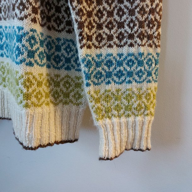 Louise Harden Design - Idun - Silke/Uld - Rhvid