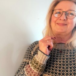 Louise Harden Design - Idun - Silke/Uld - Gr