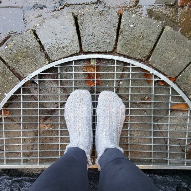 Louise Harden download DK - Lace Socks 