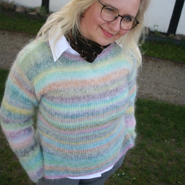 Louise Harden download DK - Lavendula Sweater