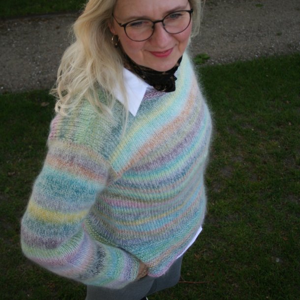 Louise Harden download DK - Lavendula Sweater