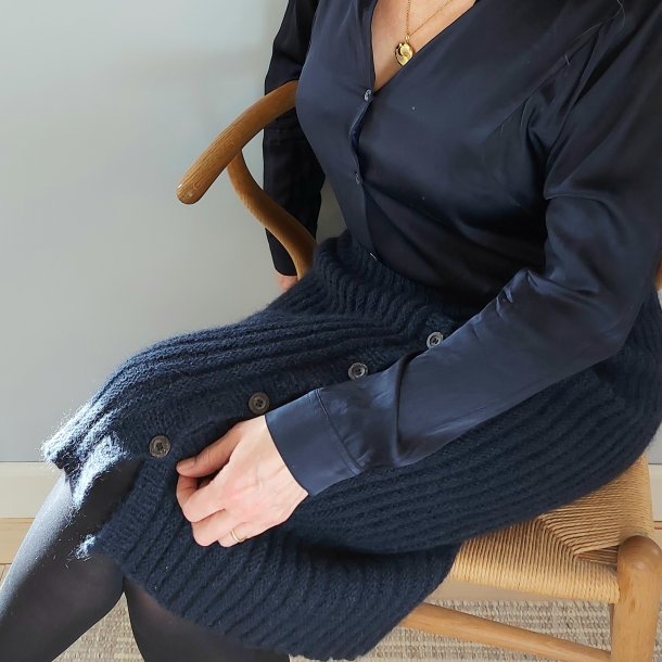 Louise Harden Download DK - Line Skirt