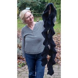 Louise Harden download DK - Swirl Scarf