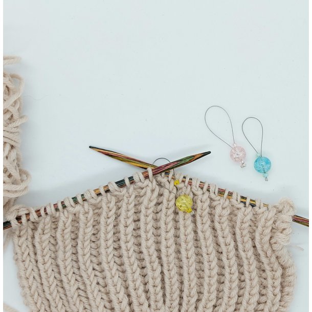 Mark�rer med wire og glasperler - Rosa