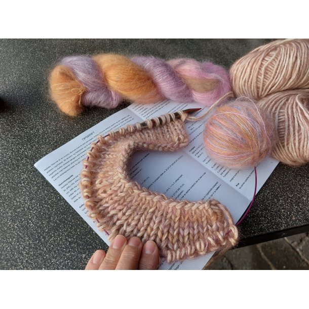 PetiteKnit - Holiday Slipover, med hndfarvet garn