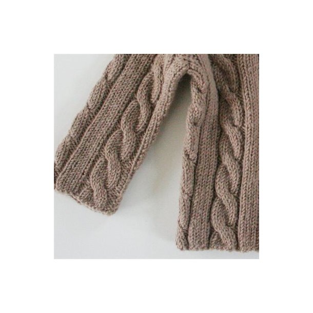 Louise Harden Design - Baby Cardigan med snoninger