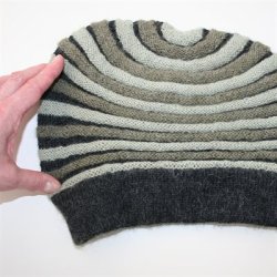 Louise Harden Design - Hue med striber