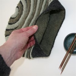 Louise Harden Design - Hue med striber