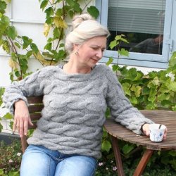 Louise Harden Design - Sweater med Snoninger